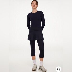 Black Skirted Capri Leggings Set - Sleek Active Skirt Leggings
